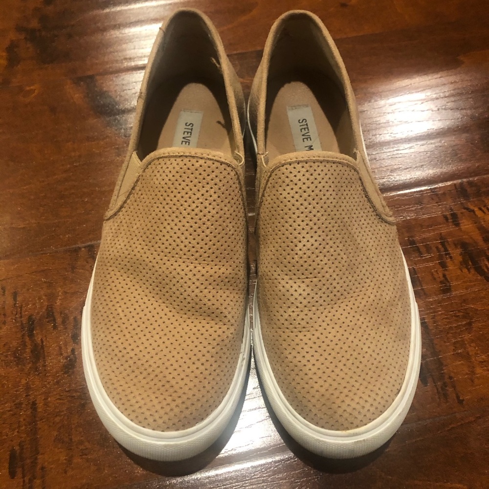 Steve Madden Slip-Ons